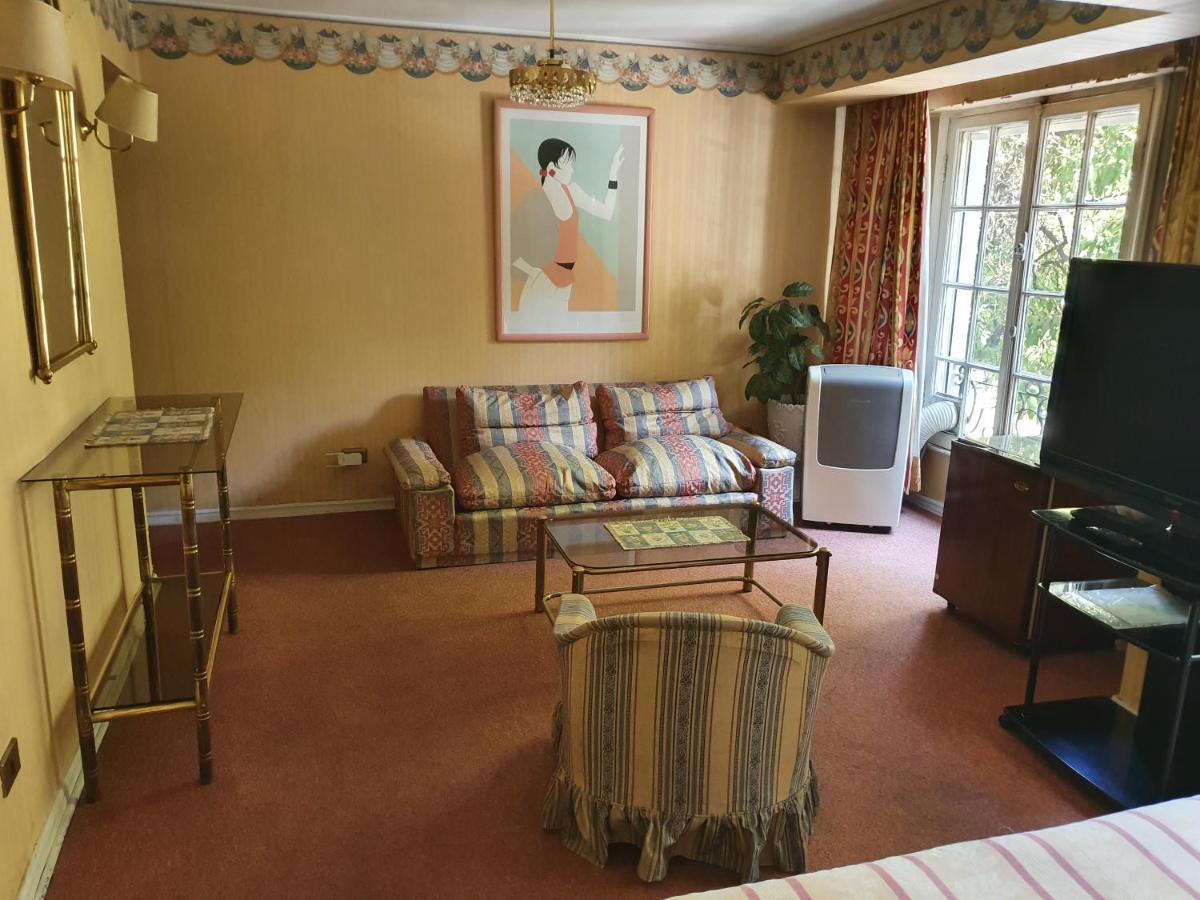 Hotel Foresta Santiago Luaran gambar
